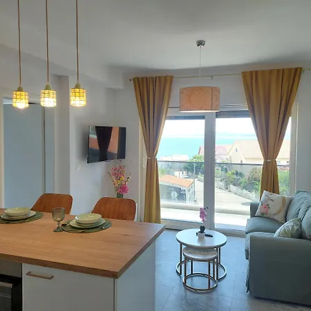 Modern Luxury Diva 3, 4 Stars, Ciovo, Okrug Apartment *