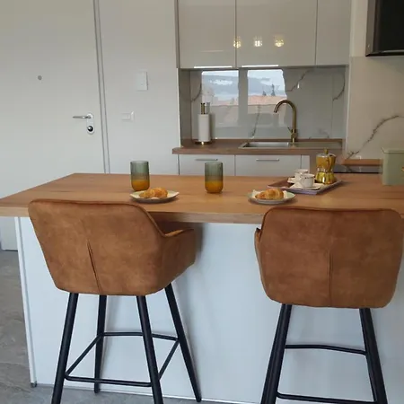 Modern Luxury Diva 3, 4 Stars, Ciovo, Okrug *