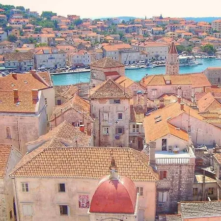 Modern Luxury Diva 3, 4 Stars, Ciovo, Okrug شقة