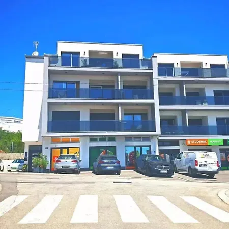 Modern Luxury Diva 3, 4 Stars, Ciovo, Okrug * טרוגיר