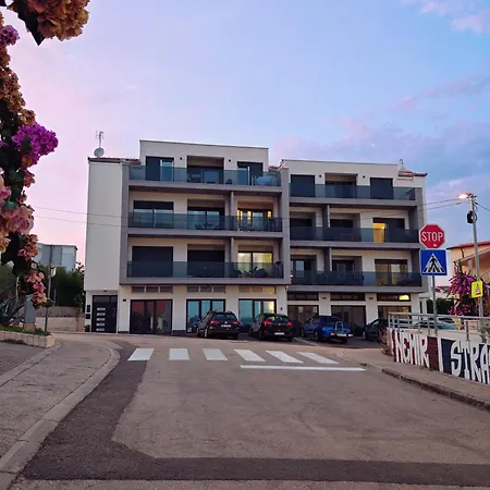 Modern Luxury Diva 3, 4 Stars, Ciovo, Okrug Apartment