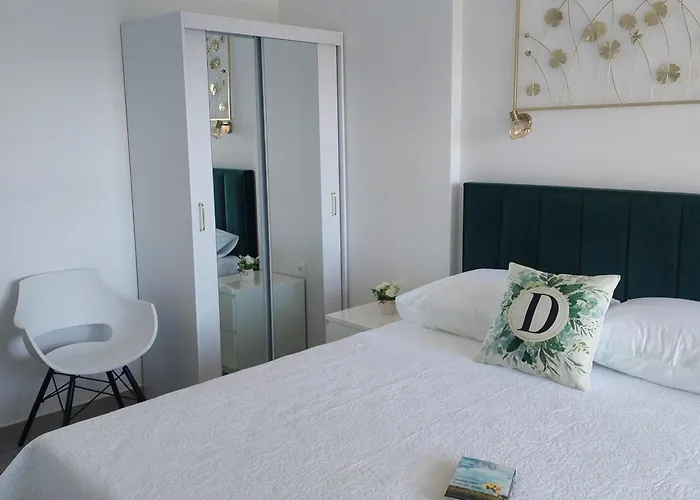 Modern Luxury Diva 3, 4 Stars, Ciovo, Okrug * تروغير