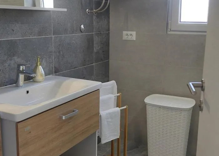 Modern Luxury Diva 3, 4 Stars, Ciovo, Okrug *