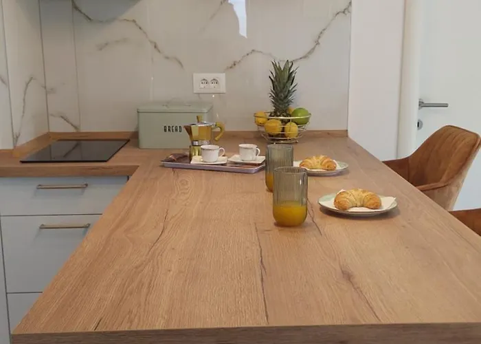 Modern Luxury Diva 3, 4 Stars, Ciovo, Okrug